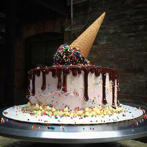 Melting Ice Cream Cake, Cone Cake, Ice Cream Cone Cake, Melting Ice Cream, Instagram Success, Ice Cream Birthday Party, Buttercream Filling, Ice Cream Birthday, Unique Cakes