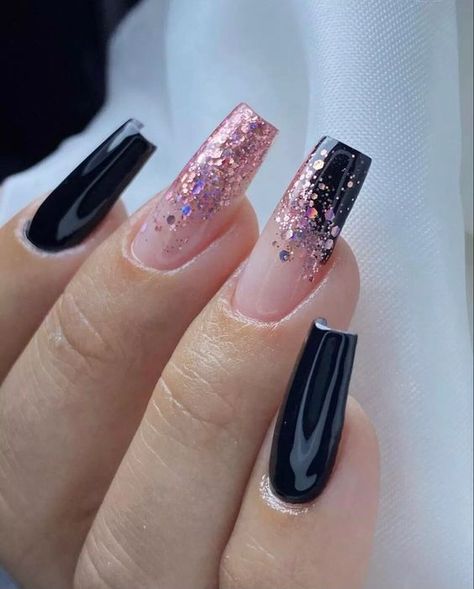 Glitter Gel Nail Designs, Elegant Touch Nails, Black Nails With Glitter, Glitter Rosa, Glitter Gel Nails, Rose Gold Nails, Sparkly Nails, Pink Acrylic Nails, Elegant Nails