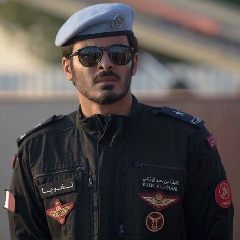 Prince Of Qatar, Qatar Prince Khk, Khk Qatar Prince, Qatar National Day, Middle Eastern Men, Aura Quotes, Royal Family Pictures, Delivery Pictures, Egyptian Beauty