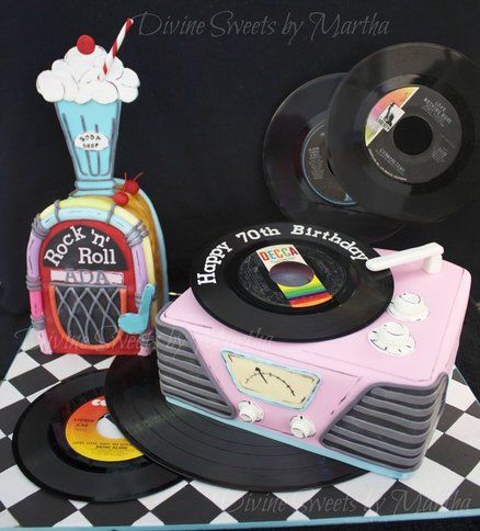 50's CAKE - by DivineSweets @ CakesDecor.com - cake decorating website 50s Cake Ideas, Retro Cake Ideas, Jukebox Cake, 50s Cake, Retro Cakes, 50s Birthday, Grease Party, Music Themed Cakes, 50s Theme Parties