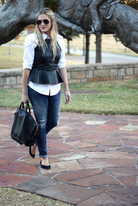 Leather Top Outfit, Peplum Top Outfits, Leather Peplum Tops, Yurman Bracelet, Happy Thanksgiving Everyone, Leather Peplum, David Yurman Bracelet, Look Jean, Count Your Blessings