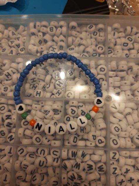 Niall Horan Inspired Jewelry, One Direction Bead Bracelets, Niall Horan Jewelry, 1d Bracelet Ideas, Niall Horan Beaded Bracelet, One Direction Friendship Bracelet, One Direction Bracelet Ideas, Niall Horan Friendship Bracelet, Niall Horan Bracelet Ideas