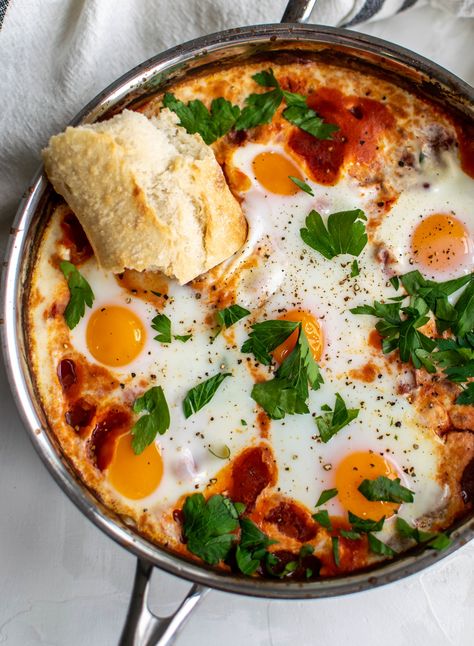 Smoky Baked Eggs with Ricotta and Beans | Carolyn's Cooking Oven Baked Eggs, Breakfast Beans, Easy Eggs Benedict, Baked Egg Cups, Prosciutto Recipes, Cured Egg, Eggs Dinner, Baked Eggs Recipe, Ricotta Recipes