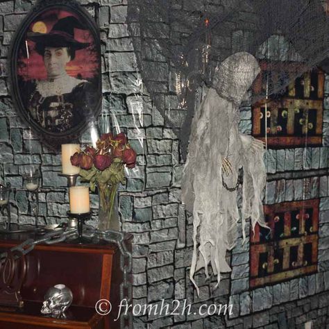 Transform your living room into a spooky haunted house by following these instructions on how to use Halloween Scene Setters. Halloween Scene Setters, Halloween Garage, Haunted House Halloween Party, Halloween Haunted House Decorations, Fiesta Halloween, Halloween Party Decor Diy, House To Home, Scene Setters, Halloween Props Diy