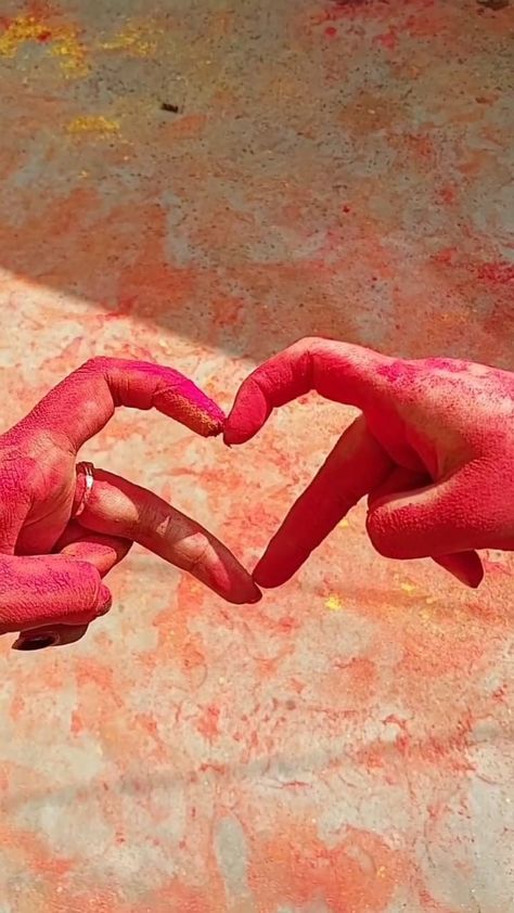 holi aesthetic Holi Couple, Gf Bf Pics Hidden Face, Car Snaps, Holi Pictures, Holi Photo, Streak Ideas, Boyfriend Pranks Pictures, Birthday Captions Instagram, Basic Photo Editing