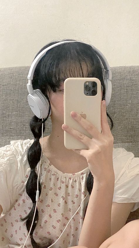 Sony Mdr Zx110, Pink Headphones, Cute Headphones, Girl With Headphones, Korean Photo, Great Movies To Watch, Girls Mirror, Pretty Hair Color