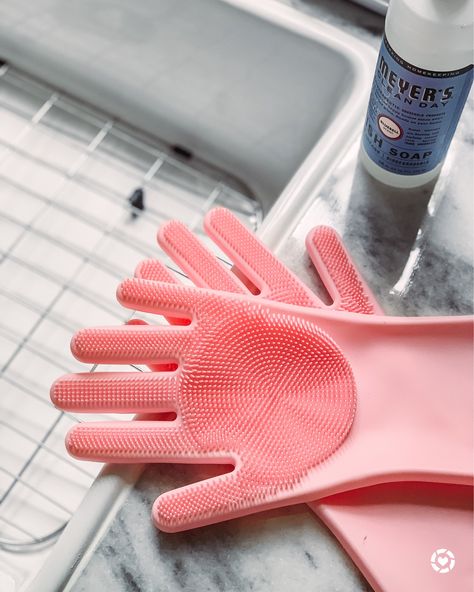 Dish Gloves, Gloves Aesthetic, Cooking Gloves, Dishwashing Gloves, Dish Washing, Cleaning Gloves, New York Apartment, Washing Dishes, Window Cleaner