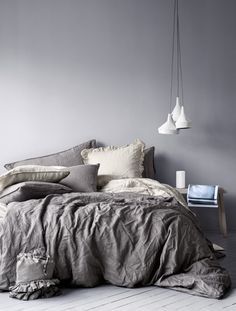 Beautiful Grey Linen Bedding by H&M Home Hm Home, H&m Home, Bed Sets, Linen Duvet Covers, Linen Duvet, Dream Bedroom, Duvet Sets, My New Room, Cozy Bedroom