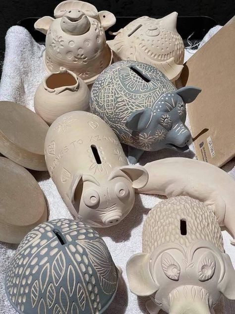 Pottery Piggy Bank, Hand Built Pottery, Piggy Banks, Hand Built, Ceramic Sculpture, Pigs, Piggy Bank, Handmade Ceramics, Banks