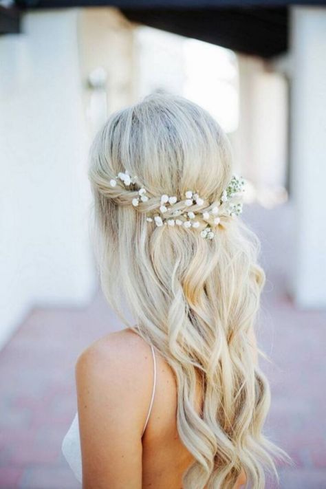 Gorgeous Bridal Hair Accessories We Know You’ll Love | PreOwned Wedding Dresses Curled Prom Hair, Strapless Dress Hairstyles, Curls For Long Hair, Wedding Hairstyles Half Up Half Down, Trendy Wedding Hairstyles, Wedding Hair Flowers, Wedding Hair Down, Long Blonde, Wedding Hairstyles For Long Hair