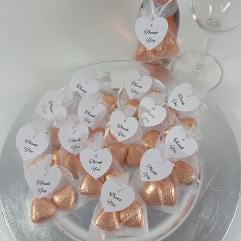 Heart Shaped Card, Wedding Favours Luxury, Hen Party Favours, Indian Wedding Favors, Wedding Thank You Gifts, Elegant Wedding Favors, Presentation Ideas, Wedding Favors Fall, Candle Wedding Favors