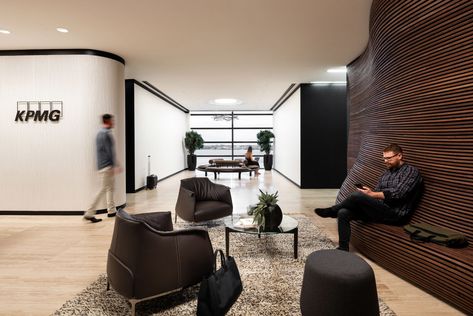 KPMG Perth | Woods Bagot Kpmg Office, Offices Designs, Waiting Lounge, Woods Bagot, Bed Side Rug, Design Workspace, Commercial Space Design, Walnut Timber, Australian Interior