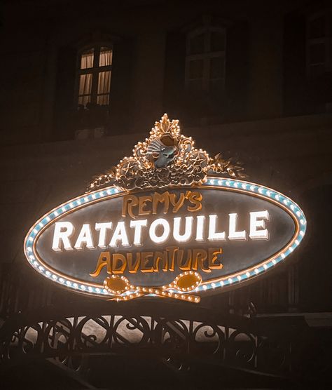 Remy Ratatouille Aesthetic, Ratatouille Disney Aesthetic, Remys Ratatouille, Ratatouille Aesthetic, Epcot Aesthetic, Disney Widgets, Disneyworld Aesthetic, Disney World Pictures Ideas, Remy Ratatouille