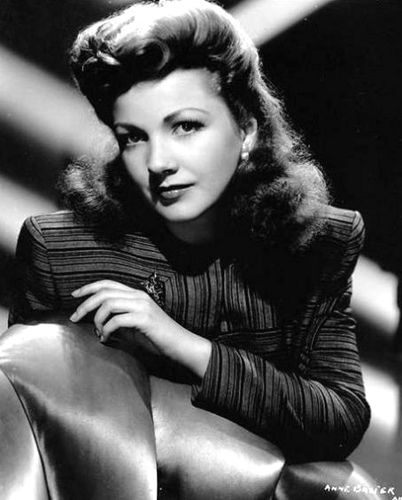 https://flic.kr/p/6AeHA2 | Anne Baxter 15 Busby Berkeley, Anne Baxter, Ann Miller, Old Hollywood Glam, Classic Actresses, Hollywood Icons, Famous Stars, 20th Century Fox, Modern Hairstyles