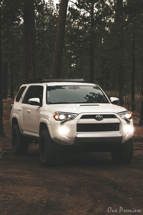 Four Runner Aesthetic, White Forerunner Car, 4runner Aesthetic, 4 Runner Toyota, 4 Runner, White Four Runner, Toyota 4runner Blacked Out, White 4runner, White Toyota 4runner