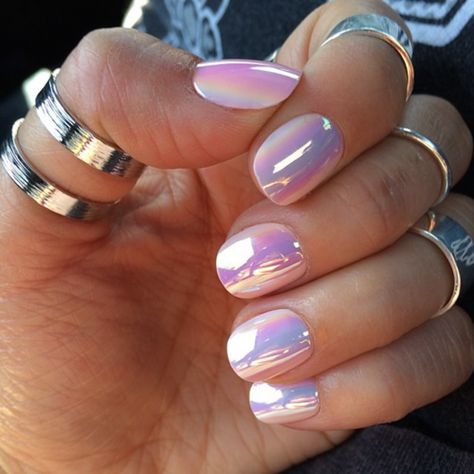 Metallic Pink Nail Polish fashion nails pink jewelry hands pretty rings silver accessories polish metallic Nagellack Trends, Unicorn Nails, Her Nails, Metallic Nails, Nail Art Summer, Types Of Nails, Fancy Nails, Nail Arts, Manicure E Pedicure