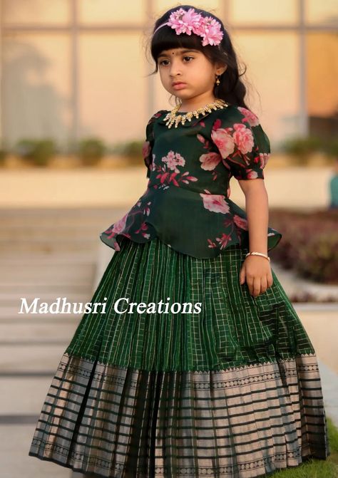 Kids Langa Jacket Designs, Langa Jacket Designs, Lehanga Models, Langa Jacket, Velvet Blouse Design, Lehanga For Kids, Engagement Saree, Jacket Designs