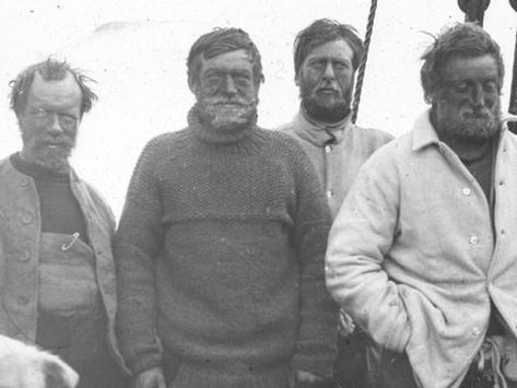 Frank Wild, Ernest Shackleton, Eric Marshall and Jameson Adams on their return from reaching within a hundred miles of the South Pole. Photo taken by James Murray (1865–1914). James Murray, Ernest Shackleton, Wild Pictures, Arctic Explorers, Heroic Age, Medical Kit, South Pole, Beautiful Pictures, Anime Guys