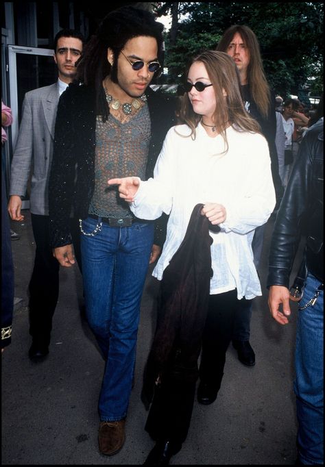 Lenny Kravitz and Vanessa Paradis - HarpersBAZAAR.com Jean Baptiste Maunier, Brad Pitt And Jennifer, Posh And Becks, David And Victoria Beckham, Young Leonardo Dicaprio, Vanessa Paradis, Lenny Kravitz, Shakira, Jennifer Aniston