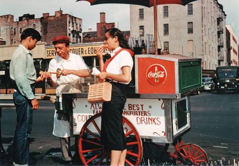 NYC DIRTY WATER DOGS.  Harry Dubin selling the classic frankfurters from his cart in the mid-1940's. 70s New York, Hot Dog Vendor, Nyc Pics, Touching Photos, Hot Dog Cart, New York Pictures, Food Cart, Water Dog, Vintage New York