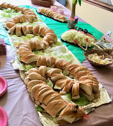 Zoo Theme Birthday Party Food, Safari Lunch Ideas, Safari Shower Food, Safari Theme Snack Table, Snake Sandwich Birthday Parties, Snake Food Ideas, Safari Theme 2nd Birthday Party, Jungle Theme Baby Shower Ideas Food, Safari Baby Shower Boy Food