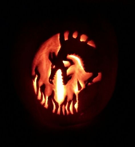 Dnd Pumpkin Carving, Pumpkin Carving Dragon, Dragon Pumpkin Carving, Dragon Pumpkin, Pumpkin Dragon, Pumkin Ideas, Pumkin Carving, Halloween Pumpkin Carving, Pumpkin Carving Ideas