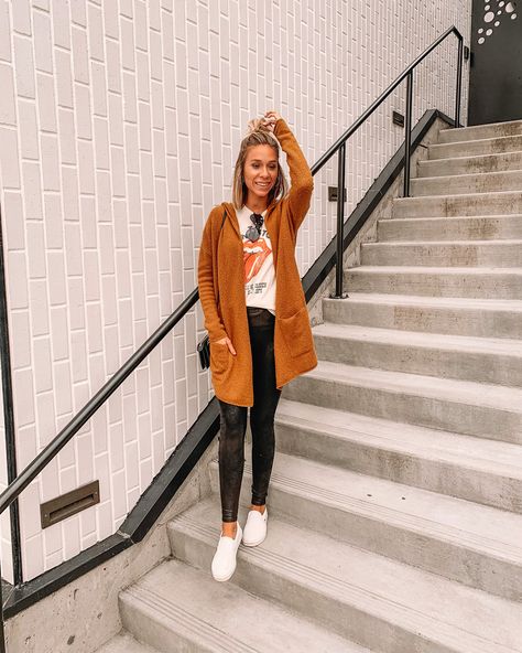 Cognac Cardigan Outfit, Casual Fall Outfit, Cardigan Outfit, Cardigan Outfits, Street Look, Fall Shopping, Casual Fall Outfits, Fall Looks, Cardigan Coat