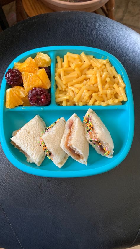 Lunch Ideas For Toddlers, Easy Toddler Lunches, Toddler Lunch Ideas, Daycare Meals, Kids Lunch Box Meals, Baby Lunch, Baby Dinner, Baby Breakfast, Toddler Lunch