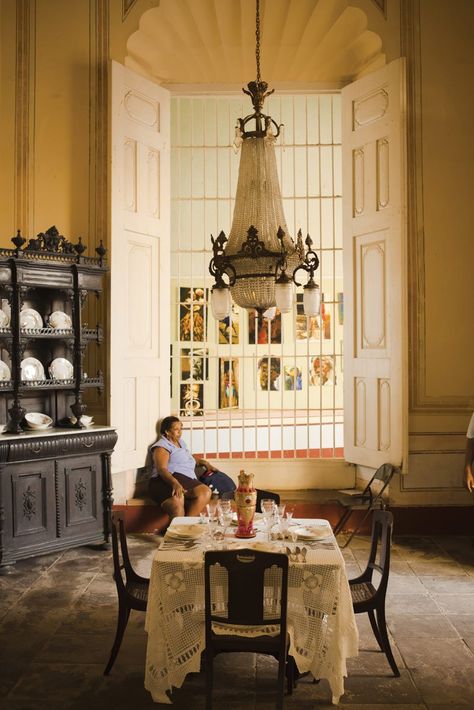 A home in #Trinidad, Cuba, a UNESCO World Heritage site known for its Spanish colonial #architecture. | Virginia Living Cuba Interior Design, Cuban Interior Design, Cuba Interior, Cuban Decor, Bay Of Pigs, Cuban Architecture, Spanish Colonial Architecture, Trinidad Cuba, Spanish Home Decor