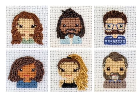 Cross Stitch People Pattern Free, Cross Stitch Family Portrait, Cross Stitch People Family Portraits, Cross Stitch People, Diy Knitting Projects, Stitch People, Cross Stitch Family, Beaded Cross Stitch, Anniversary Ideas