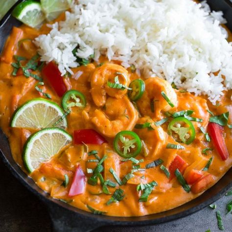 Coconut Shrimp Curry, Seafood Dish Recipes, Shrimp Curry, Shrimp Dinner, Shrimp And Rice, Curry Shrimp, Healthiest Seafood, Easy Seafood, Thai Coconut