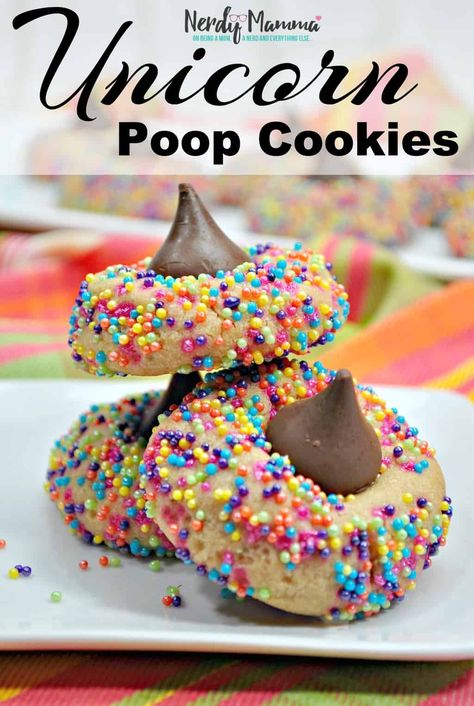 In a world where unicorns and their poop are so cute, I bring you, the best bringing-together of rainbow-goodness and poop: Unicorn Poop Cookies.) Simple, fun and oh, so tasty, these are a super-fun snack for any kid. #nerdymammablog #unicorn #unicornpoop #unicornrecipe #unicornpooprecipe Millie Vanillie, Poop Party, Cookies Unicorn, Unicorn Poop Cookies, Kids Cookies, Unicorn Food, Unicorn Treats, Unicorn Desserts, Savory Cakes