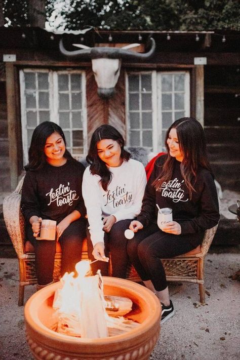 40 Fun (+ Cozy!) Cabin Bachelorette Party Ideas | Emmaline Bride Cabin Bachelorette Party, Cabin Bachelorette, Ultimate Bachelorette Party, Bachelorette Inspo, Winter Party Outfit, Bachelorette Party Weekend, Bachelorette Themes, Bachelorette Party Outfit, Party Sweaters