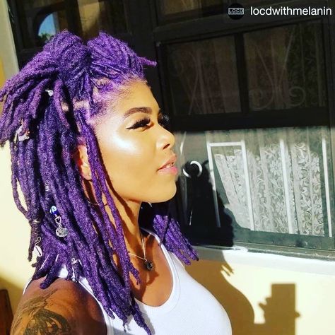 629 Likes, 11 Comments - Natural Hair & Color (@dreadlocksaffair) on Instagram: “Sunkissed 💜💜💜💜💜 #dreadlocksaffair2020 #dream_style_love #Repost @locdwithmelanin • • • • • •…” Purple Dreadlocks, Purple Dreads, Dyed Dreads, Colored Dreads, Dreads Girl, Beautiful Dreadlocks, Short Locs Hairstyles, Dreadlock Styles, Dreads Styles