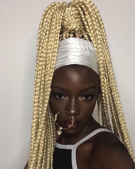 @queentoide Blonde box braids on dark skin (Perfect ebony complexion) Rasta Braids, Black Hydrangea, Hair Rainbow, Braids Locs, Cute Natural Hairstyles, Medium Box Braids, Blonde Box Braids, Breaking Hair, Curly Hair Braids