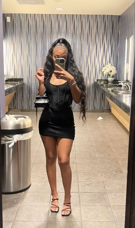 Semi Formal Dresses Baddie, Cute Black Birthday Outfits, Birthday Outfits Black Women Black, Black Dress Bday Outfit, Baddie Dinner Outfits Dress, Graduation Party Outfits Black Women, Black Birthday Dress Outfit, Black Birthday Dinner Dress, Hocoming Dresses 2023