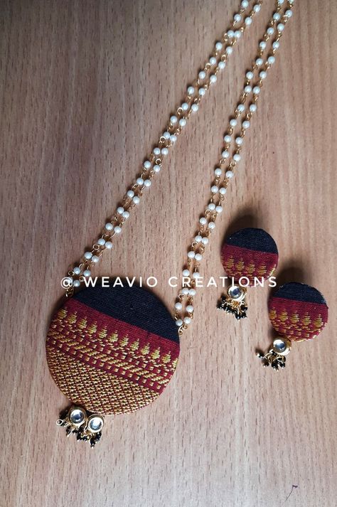 Simple Fabric Jewellery, Beads Jwellary Indian, Textile Earrings Handmade, Diy Fabric Jewellery How To Make, Fabric Jewelry Handmade Indian, Cloth Jewellery Handmade, Fabric Jewelry Handmade, Handmade Fabric Jewellery, Diy Earrings Materials