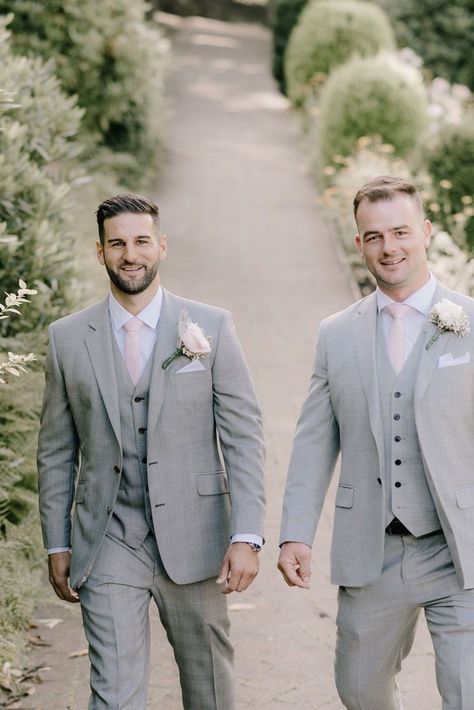 Grooms Grey Groomsmen Suits, Grey Groomsmen, Light Gray Wedding, Gray Groomsmen Suits, Wedding Groomsmen Attire, Grey Suit Wedding, Groomsmen Grey, Grey Suits, Wedding Tux