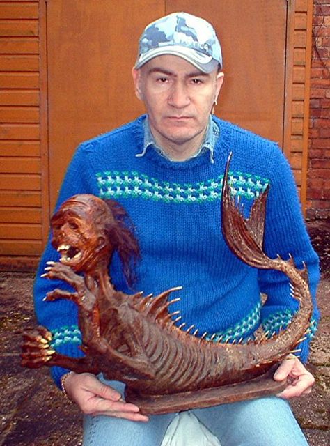 Dr Karl Shuker holding a Feejee Mermaid model produced specially for him by Alan Friswell - (c) Dr Karl Shuker Real Life Mermaid Found, Mermaid Found, Haunted Carnival, Real Life Mermaids, Mermaid Skeleton, Strange Beasts, Real Mermaids, Halloween Photoshoot, Rare Animals