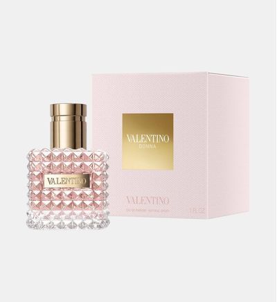 Valentino Parfum, Valentino Beauty, Perfume Scents, Comfy Outfits, Beauty Care, Scents, Perfume Bottles, Beauty