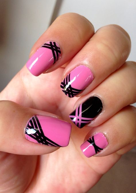 Nail Art Pink And Black, Pink White And Black Nails, Pink And Black Nail Ideas, Light Pink And Black Nails, Hot Pink And Black Nails Acrylics, Black And Hot Pink Nails, Black And Pink Nails Ideas, Pink Black Nails, Nails Nail Art Designs