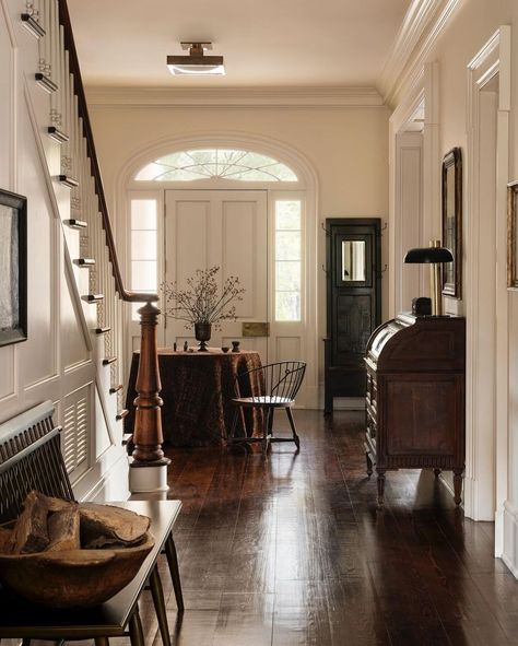 Sean Anderson (@seanandersondesign) • Instagram photos and videos Sean Anderson, Greek Revival Home, Modern Colonial, Traditional Style Decor, Big Design, Greek Revival, Southern Home, Passion Project, Entry Way