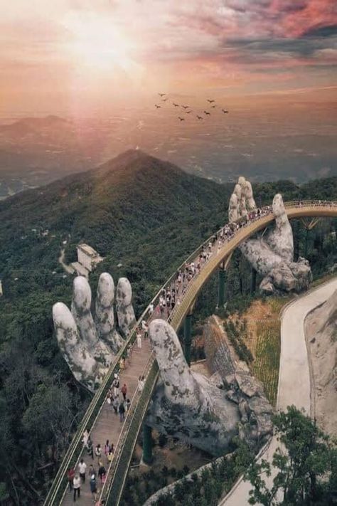 Golden Bridge, Beautiful Vietnam, Future Travel, Da Nang, Beautiful Places To Visit, The Golden, Places To See, Travel Destinations, Places To Go