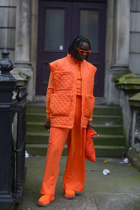 Orange Outfit, Street Style Edgy, The Best Street Style, Best Street Style, Streetwear Men Outfits, Cool Street Fashion, Street Style Looks, Colourful Outfits, Tulum