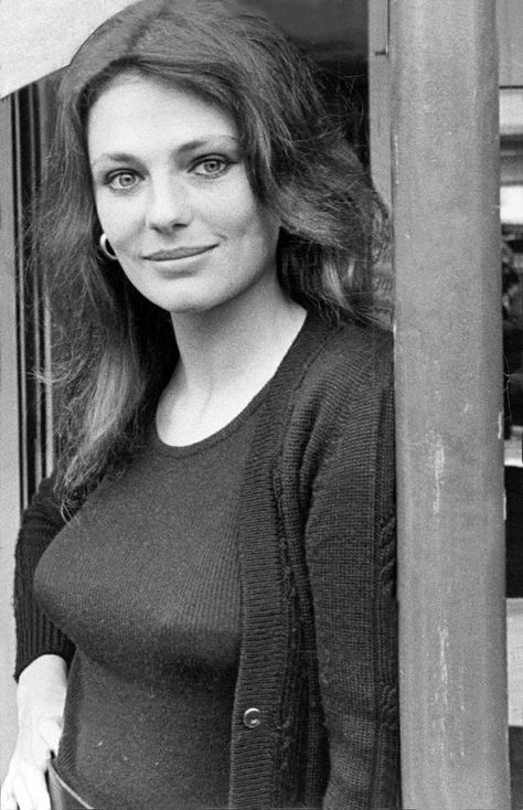 NotableHistory (@NotableHistory) / Twitter Jaqueline Bisset, Jacqueline Bissett, Classic Pictures, Jacqueline Bisset, Natural Bohemian, Classic Girl, Famous Black, Female Actresses, Hottest Pic