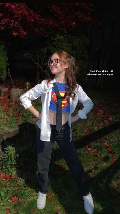 Anna Chatcart, Superman Costumes, Famous Outfits, Lara Jean, Easy Halloween Costumes, Aesthetic Grunge, Gilmore Girls, Supergirl, Outfits Aesthetic