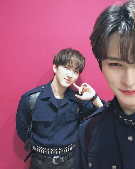 Kids Groups, Lee Know Stray Kids, Pink Wall, Policeman, Homeless Children, Kids Wallpaper, Crazy Kids, Kids Pictures, Lee Min