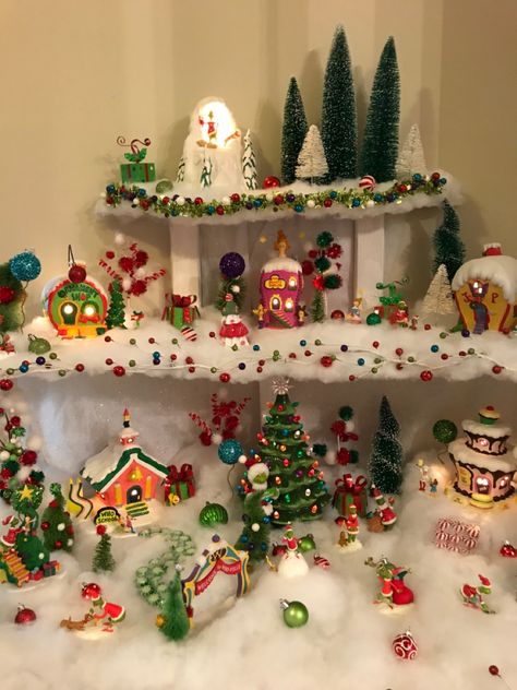 Whoville Christmas Village Diy, Whoville Inspired Christmas Decor, Whoville Village Display, Grinch Village Display, Whoville Christmas Village, Diy Whoville Village, Grinch Christmas Village, Whoville Village, Christmas Whoville