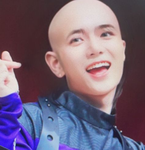 Txt Bald, Bald Beomgyu, Bald Idols, Freddie Benson, Beomgyu Icon, Dont Forget Me, Kpop Meme, Kpop Memes, Feelings