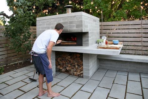 Seattle Backyard, Pizza Oven Plans, Brick Pizza Oven Outdoor, Outdoor Fireplace Pizza Oven, Pizza Oven Outdoor Diy, Backyard Pizza Oven, Build A Pizza Oven, Backyard Bbq Grill, Pizza Oven Outdoor Kitchen